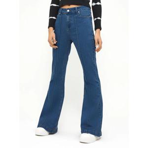 Jeans Aussie Calce Flare Y Tiro Alto Con Botón