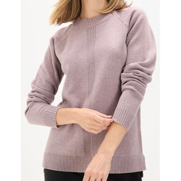 Tejido Cerrado con Escote Redondo y Diseño de Líneas