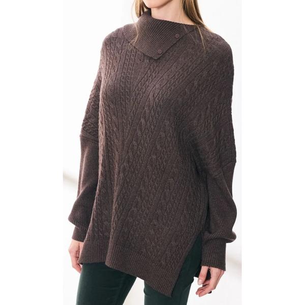 Sweater Tipo Poncho Trenzado