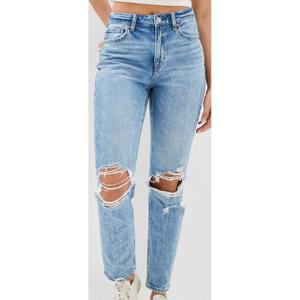 Jeans Strigid Ripped Calce Mom