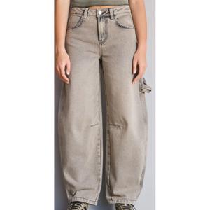 Jeans Balloon Hebilla Trasera Ajustable