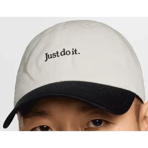 Gorro Nike Club Blanco Hombre