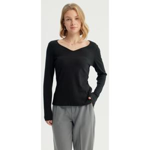 Polera Mujer Slim Negro