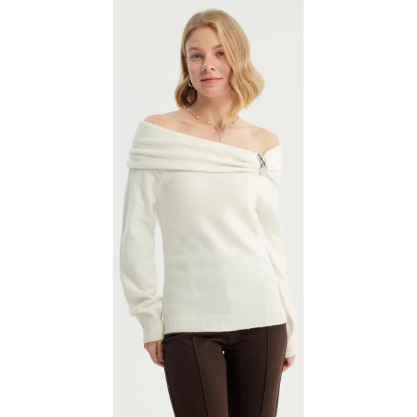 Sweater Mujer Slim Hombro Descubierto Crema